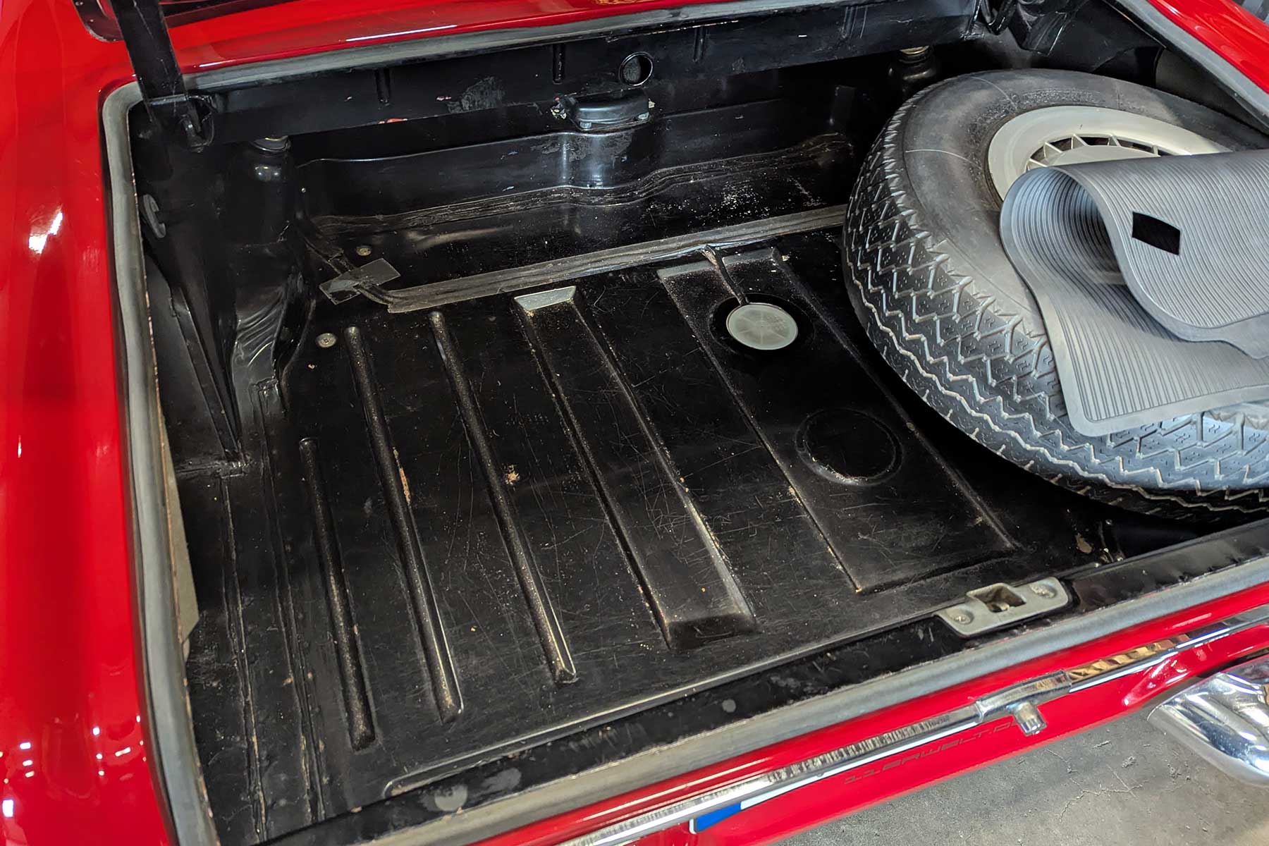 mercedes-pagode-w113-ohne-kofferraummatte-02.jpg?ts=1759234675